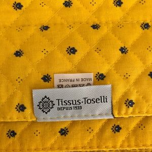 Tissue Toselli Placement Mats and Napkins